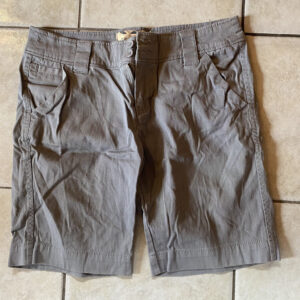 Bermuda Shorts - Size 7
